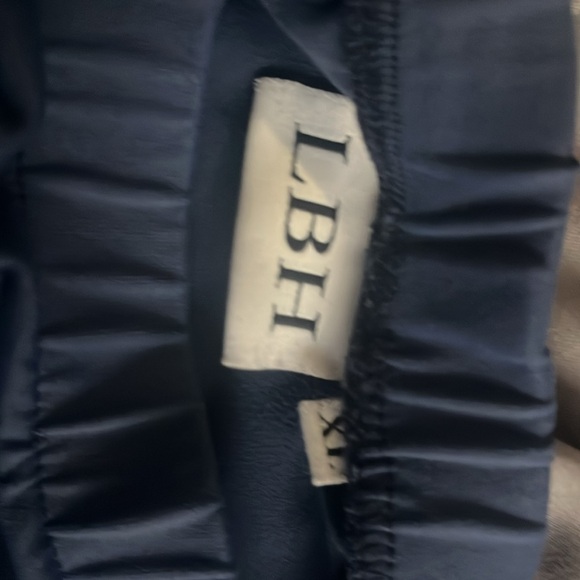 LBH XL Tennis, pickleball, golf athletic skirt. Smoke free home. - Picture 2 of 2